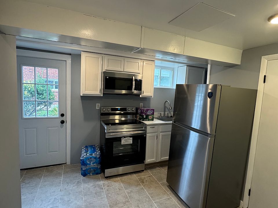 1st image of 421 Saint Margarets Dr #2