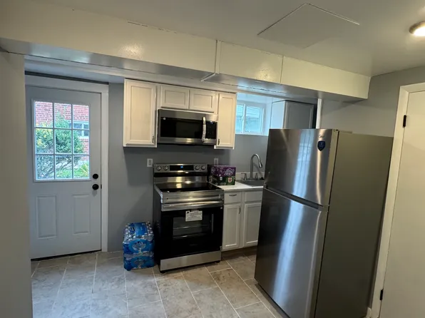 421 Saint Margarets Dr #2, Capitol Heights, MD 20743