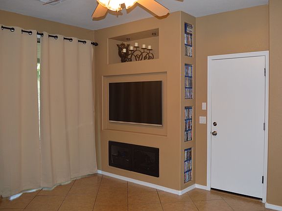 3rd image of 1807 E Dunbar Dr