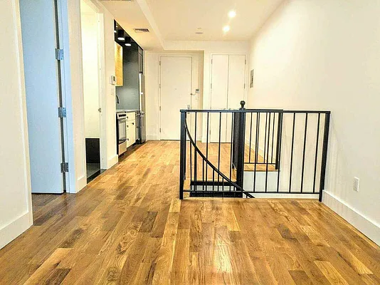 Rented by EXR | media 6