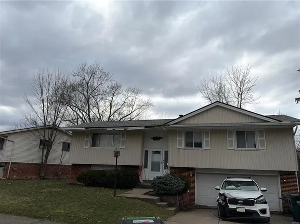 13751 Martin Dr, Garfield Heights, OH 44125