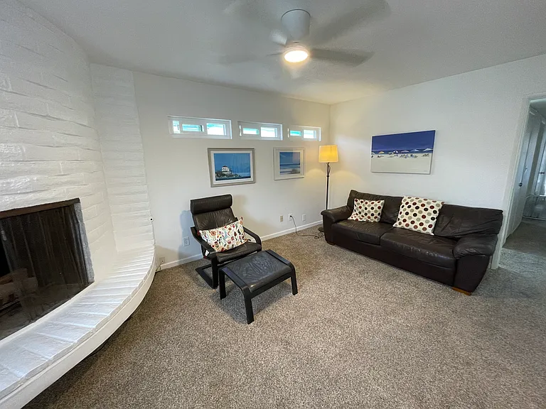 826 Brighton Ct — Photo 11