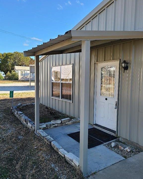 1st image of 127 Yosemite Dr