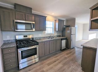 618 Maine St #618, Belleville, MI 48111