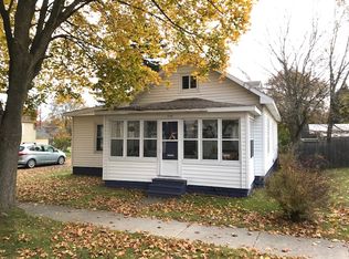 206 Tawas St, East Tawas, MI 48730