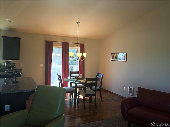 4th image of 4405 E I St