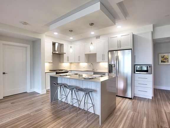 3rd image of 27 Jefferson St #105