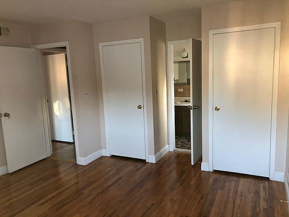 5th image of 215 Atlantic Ave #2