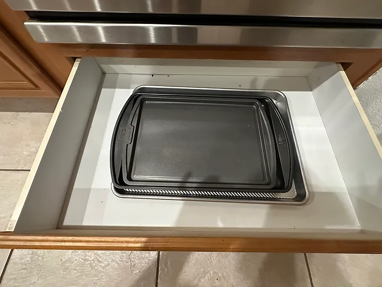 Kitchen baking sheets