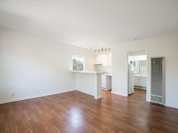 2nd image of 71007104 Kittyhawk Ave #1-7102