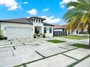 17320 SW 92nd Ct, Palmetto Bay, FL 33157