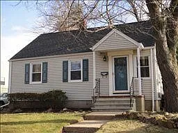 4 Ruth Pl photo 1