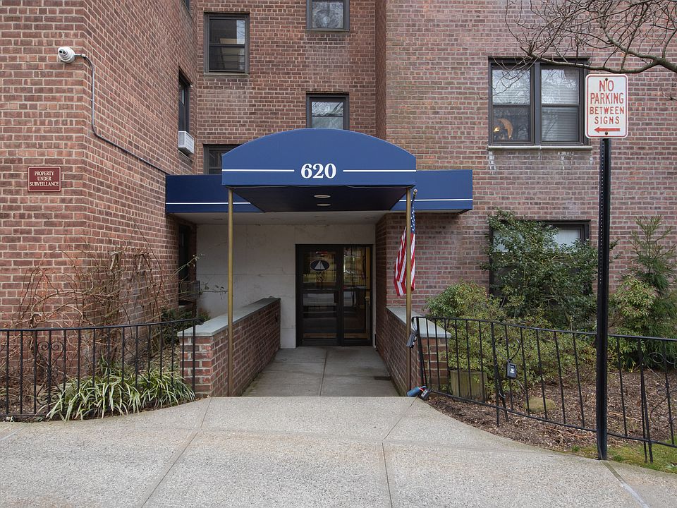 620 Pelham Road