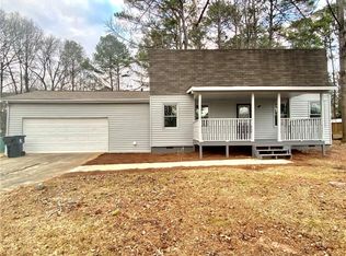 4 Lynn Cir, Newnan, GA 30263