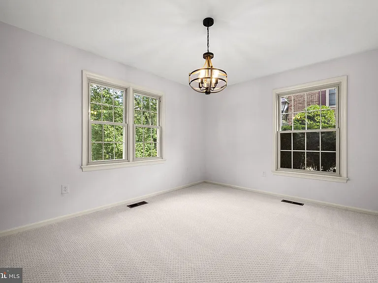 6056 Morgan Ct — Photo 29