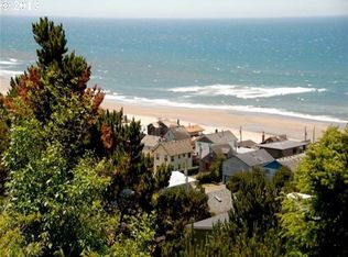 6600 NE Neptune Dr, Lincoln City, OR