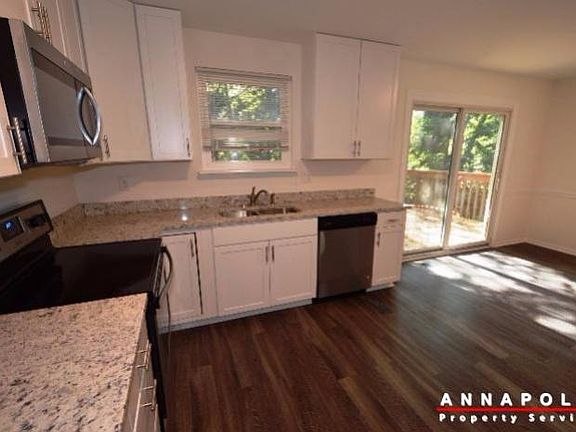3rd image of 6 Fairhope Ct