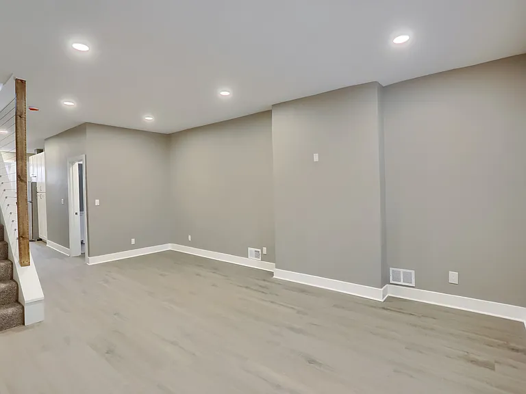 5619 Hays St — Photo 8