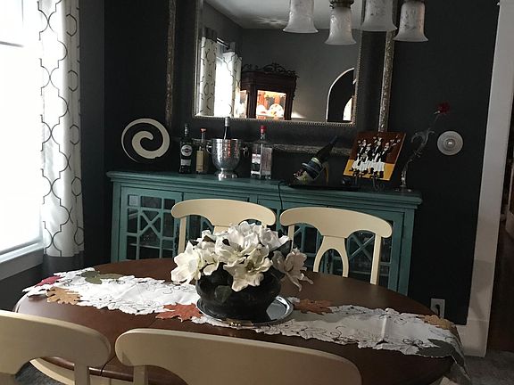 4th image of 176 Nassau Ave Floor 1