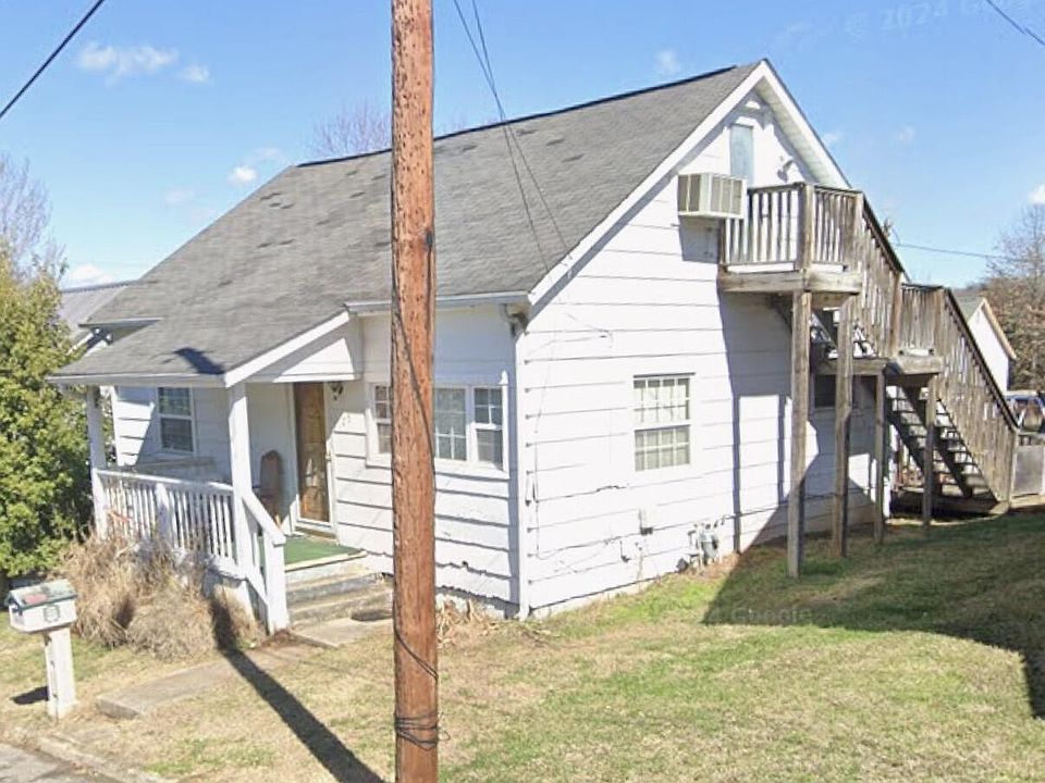 1st image of 1105 Freedman St