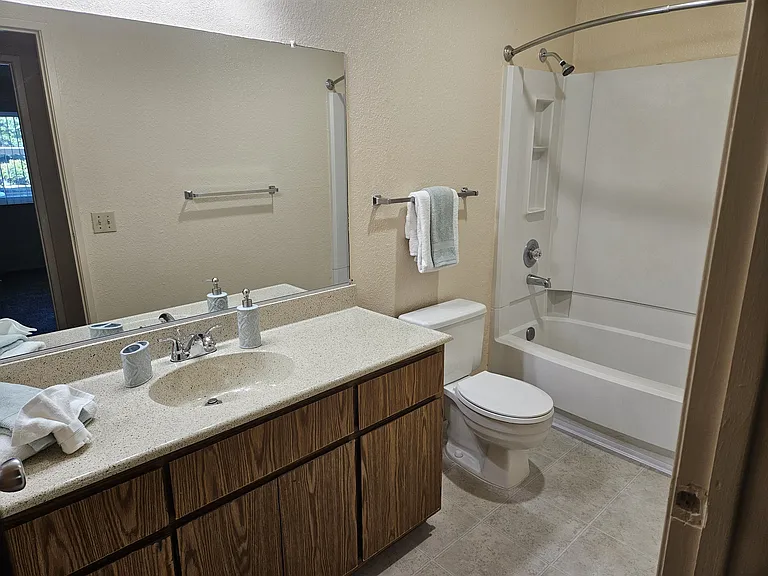 Classic Bathroom (Cypress/Spruce)