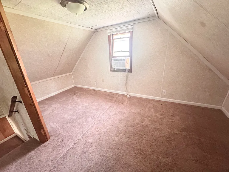 230 N Wayne St — Photo 10