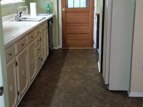2nd image of 1064 Jennings Ave