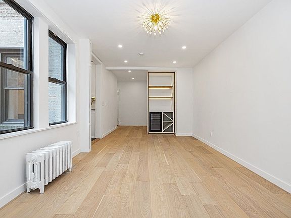 3rd image of 181 E 93rd St APT 5D