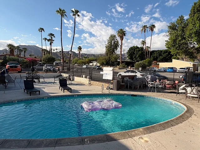 2 bed, $1,995 — Photo 2