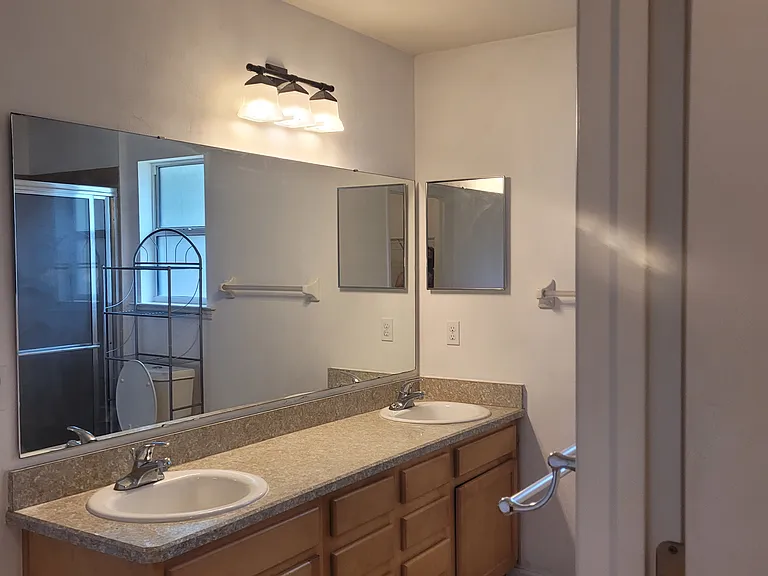 8955 SW 74th Ln — Photo 9