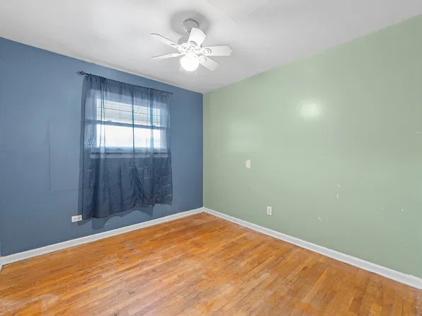 160 Stephens Avenue image 12 of 29