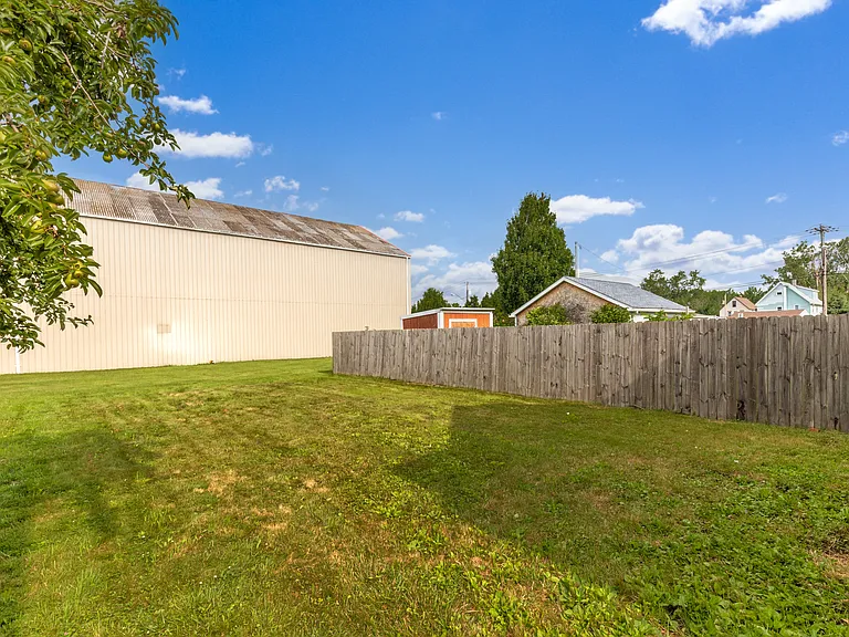288 Germania St #2 — Photo 9