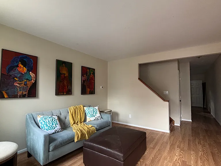 116 S Schroeder St — Photo 3
