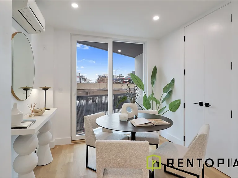 352 Meeker Ave #602A — Photo 1
