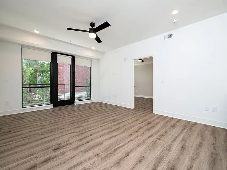 615 Peace St #304 — Photo 14