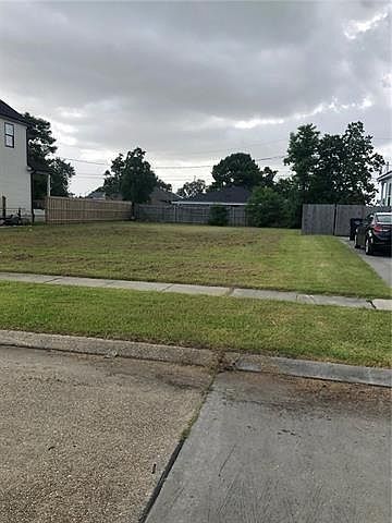 2nd image of 108 Seal Dr