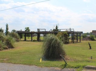 54 Bay Lake Dr, Chocowinity, NC 27817