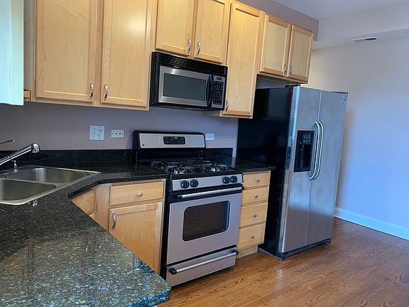 5th image of 818 W Sunnyside Ave APT 3B