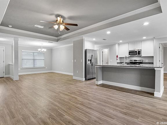 5th image of 25101 SW 9th Ln