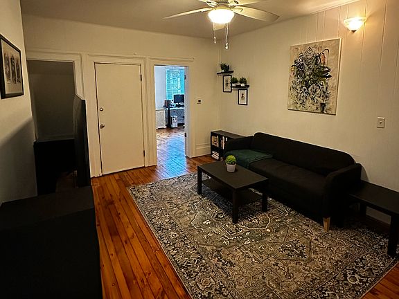 3rd image of 20 Nash St #1