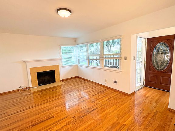4th image of 9520 Kennerly St