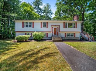 38 Morningside Dr, Wilmington, MA 01887