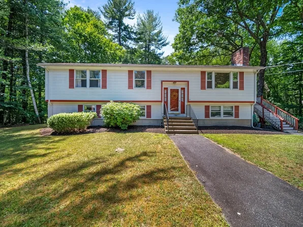 38 Morningside Dr, Wilmington, MA 01887