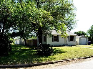1011 Baker St, Hempstead, TX 77445