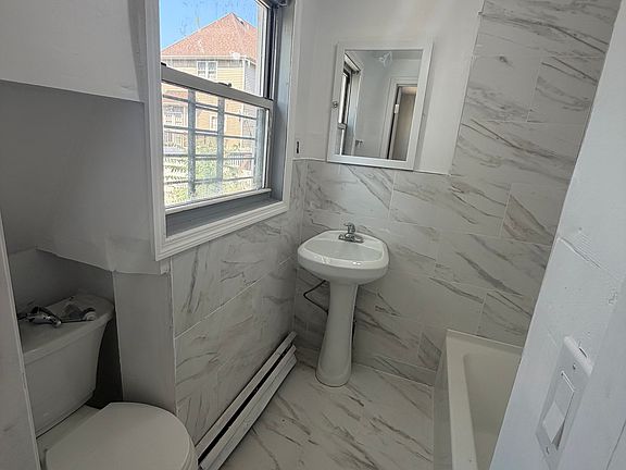 4th image of 383 Cary Ave Floor 1