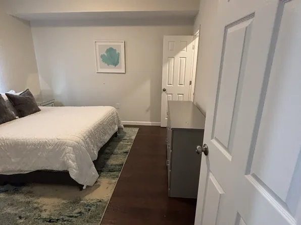 6005 Eads St NE APT 1, Washington, DC 20019
