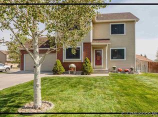 6021 Blue Blf, Cheyenne, WY 82009