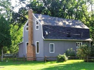 2610 Lake Shore Dr, Niles, MI 49120