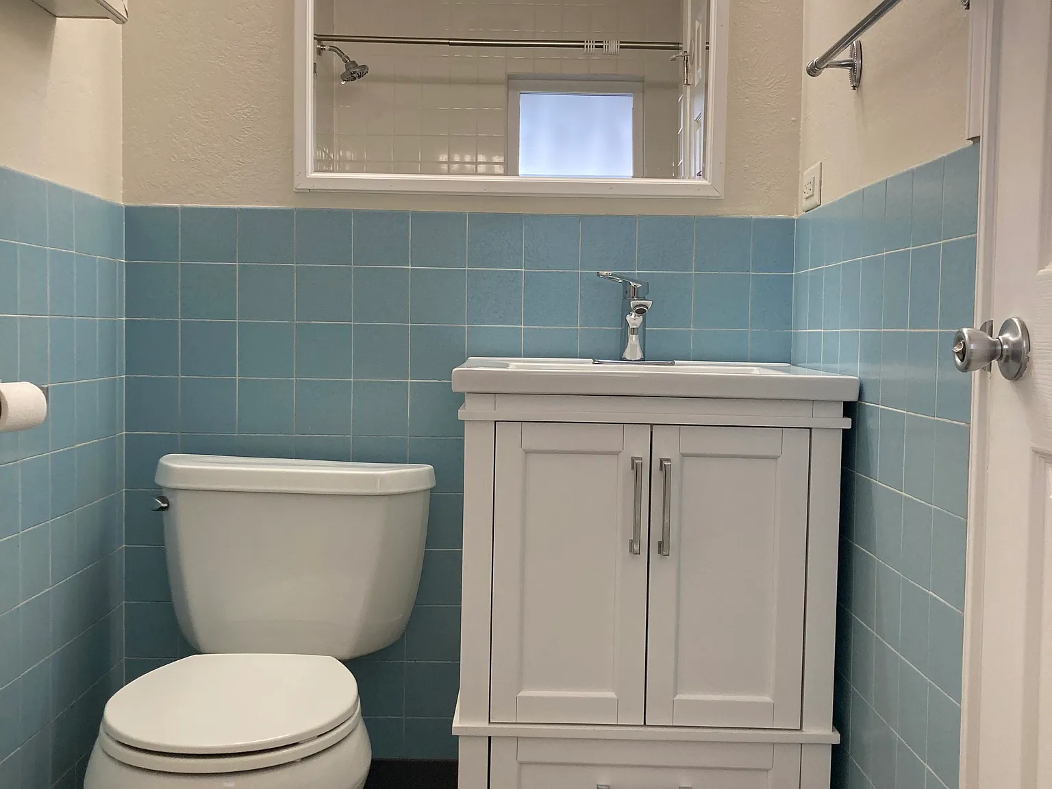 2 bed, 765 sqft, $2,400 — Photo 4