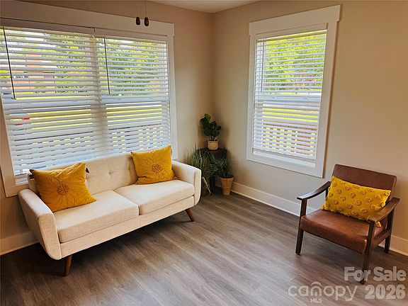 3rd image of 236 Elizabeth Ave